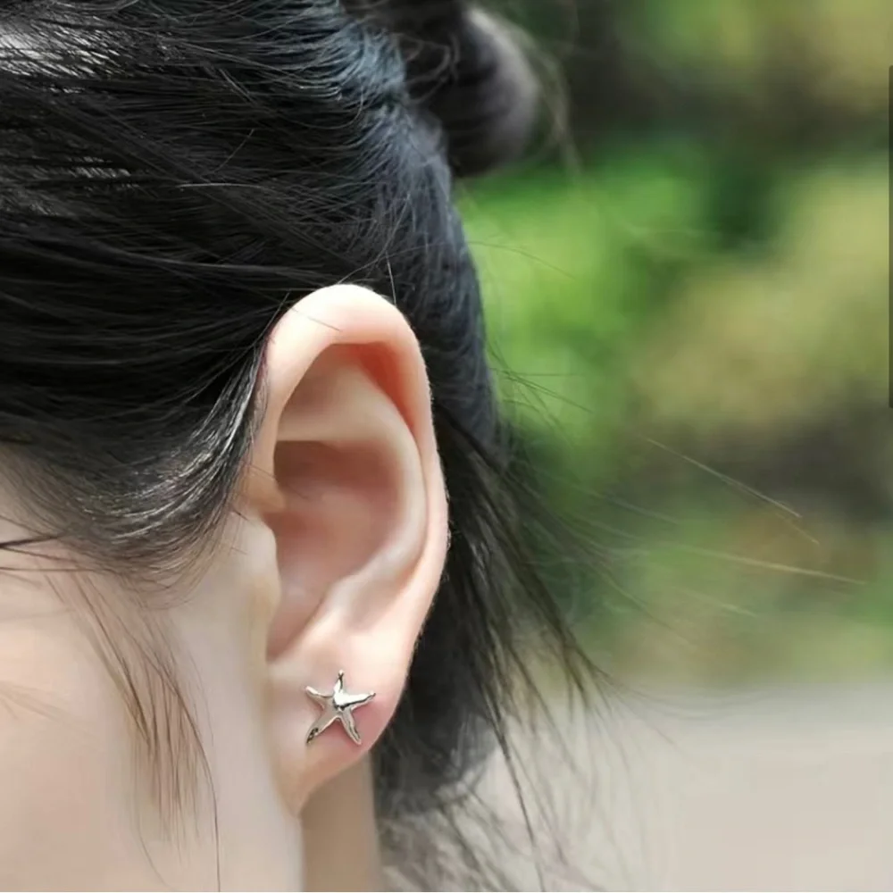 Cute Little Starfish Stud Earrings Versatile Simple Ladies Ear Accessories Gift - Picture 5 of 5